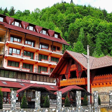 Pensiune Restaurant Piatra Craiului Dîmbovicioara Kültér fotó
