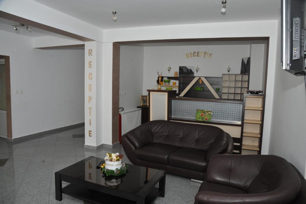 Pensiune Restaurant Piatra Craiului Dîmbovicioara Kültér fotó
